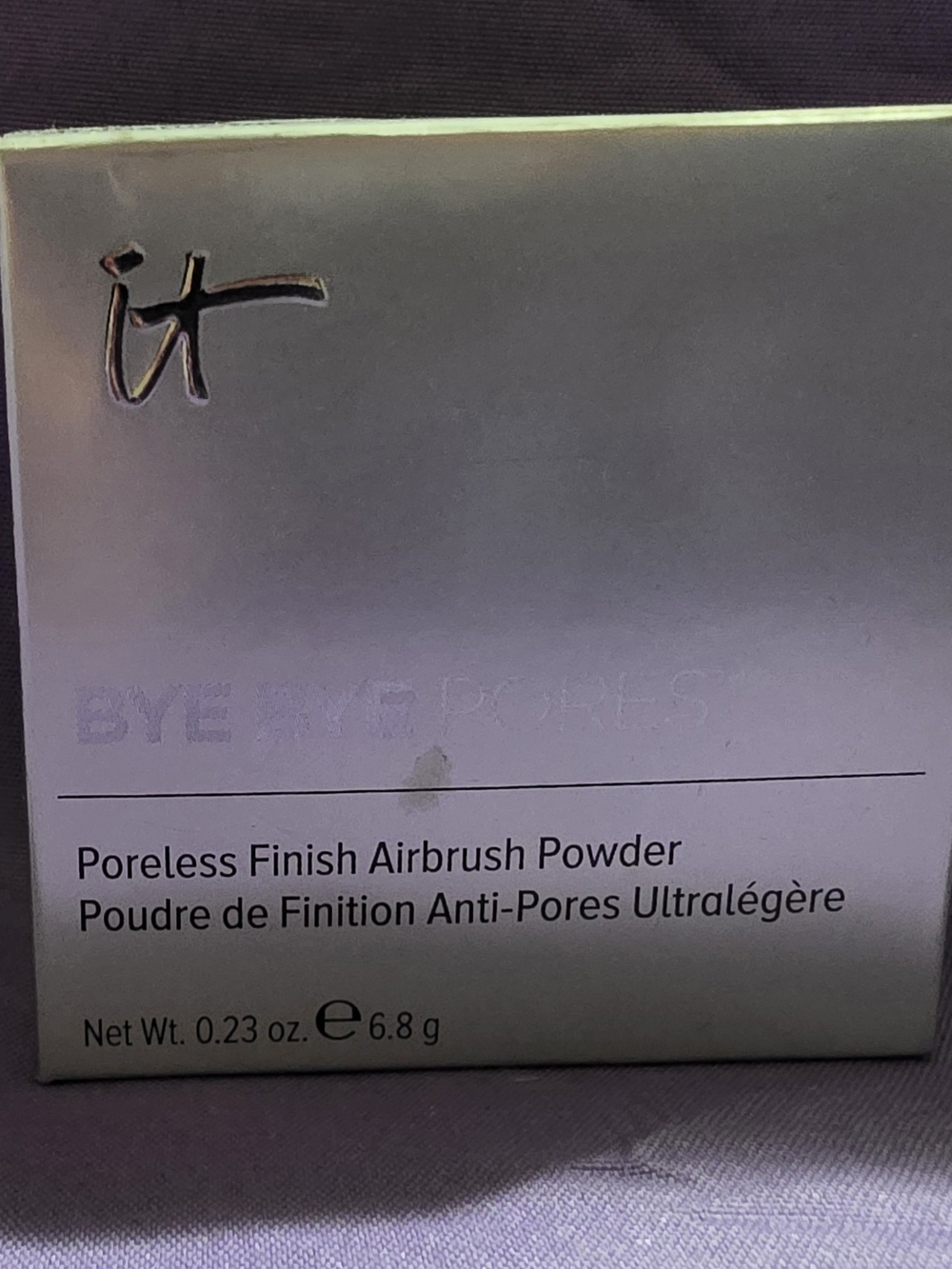 IT Cosmetics Bye Bye Pores Poreless Finish Airbrush Powder.